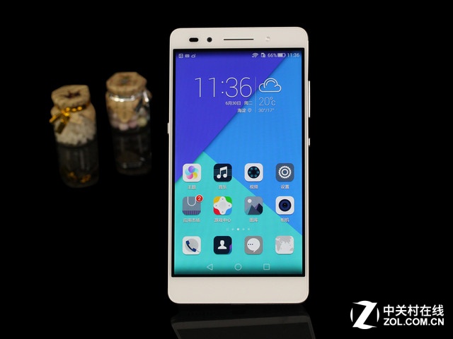 2015手機(jī)圈流行色 玫瑰金配色智能機(jī)薦