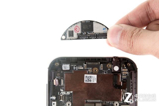 精密的“鷹眼” 華碩ZenFone Zoom拆解圖賞