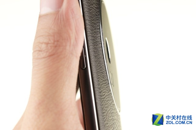 精密的“鷹眼” 華碩ZenFone Zoom拆解圖賞