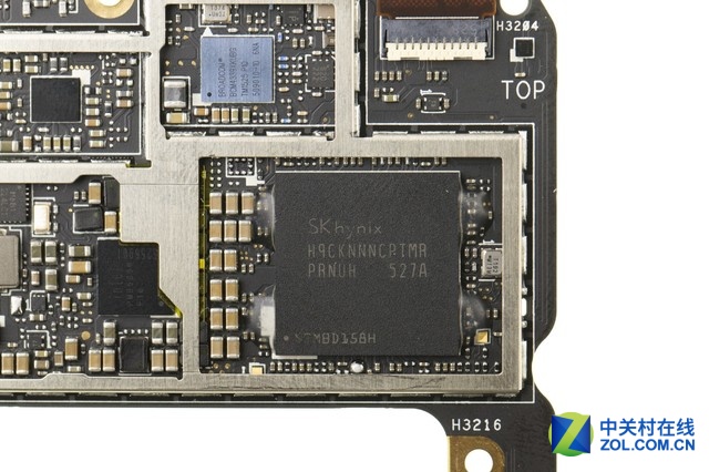 精密的“鷹眼” 華碩ZenFone Zoom拆解圖賞