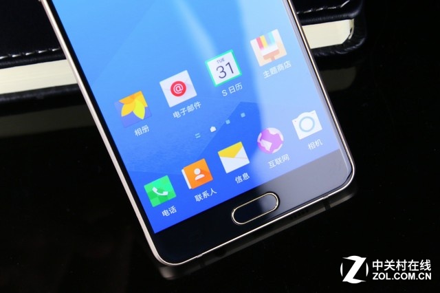 纖薄機身再有突破 三星A5 2016版圖賞