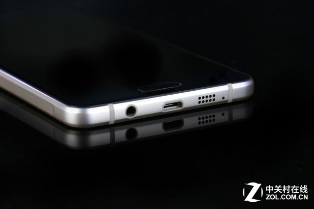 纖薄機(jī)身再有突破 三星A5 2016版圖賞