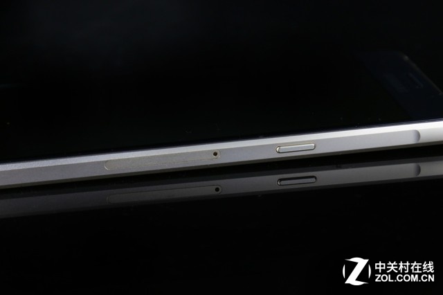 纖薄機(jī)身再有突破 三星A5 2016版圖賞