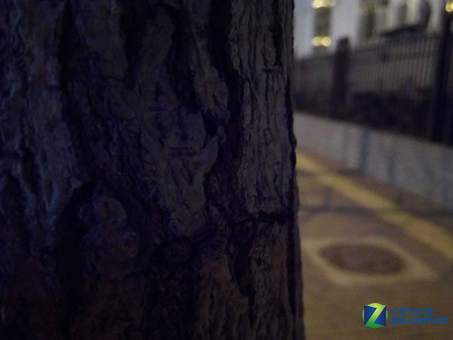 全民指紋全網通 中興Blade A1購機手冊