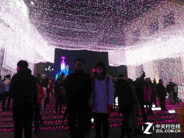 感受精彩圣誕氣息 榮耀7i玩轉色彩斑斕