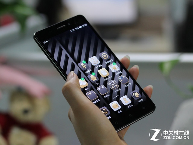 超級旗艦款來襲 元旦要買的旗艦手機推薦