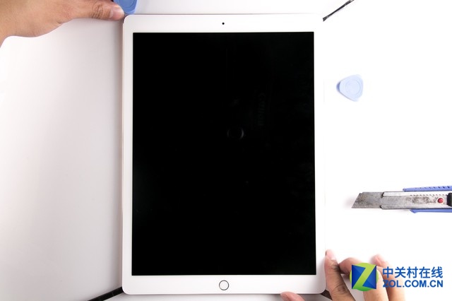 苛求對(duì)稱之美 iPad Pro拆解百圖賞析