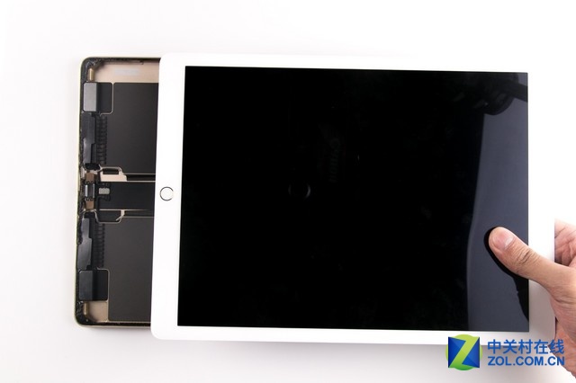 苛求對(duì)稱之美 iPad Pro拆解百圖賞析