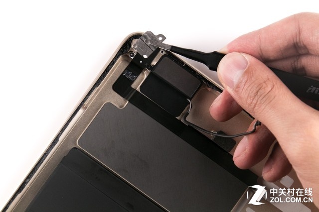 苛求對稱之美 iPad Pro拆解百圖賞析