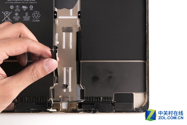 苛求對稱之美 iPad Pro拆解百圖賞析