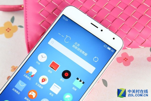 多彩時尚之選 魅藍(lán)metal粉藍(lán)雙機(jī)圖賞