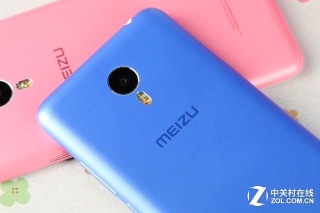 多彩時尚之選 魅藍metal粉藍雙機圖賞