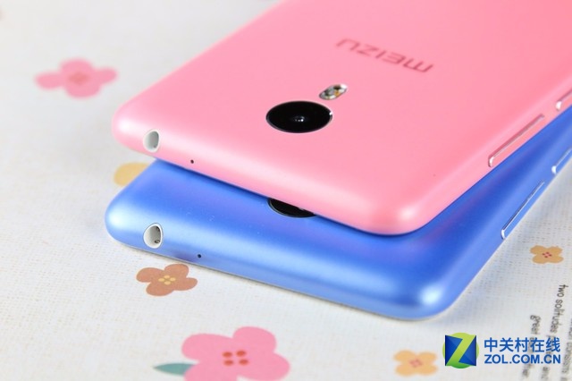 多彩時尚之選 魅藍metal粉藍雙機圖賞