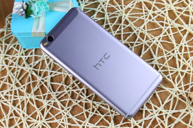 全金屬一體機身 2399元HTC One X9圖賞