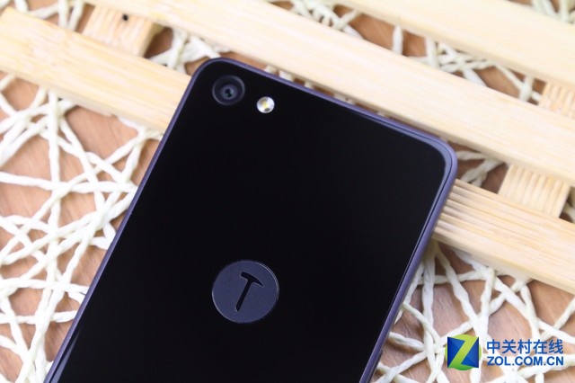 體驗至上 錘子手機Smartisan T2圖賞