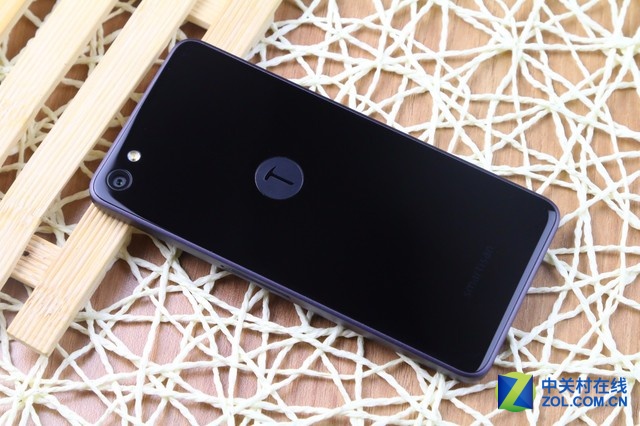 體驗至上 錘子手機Smartisan T2圖賞