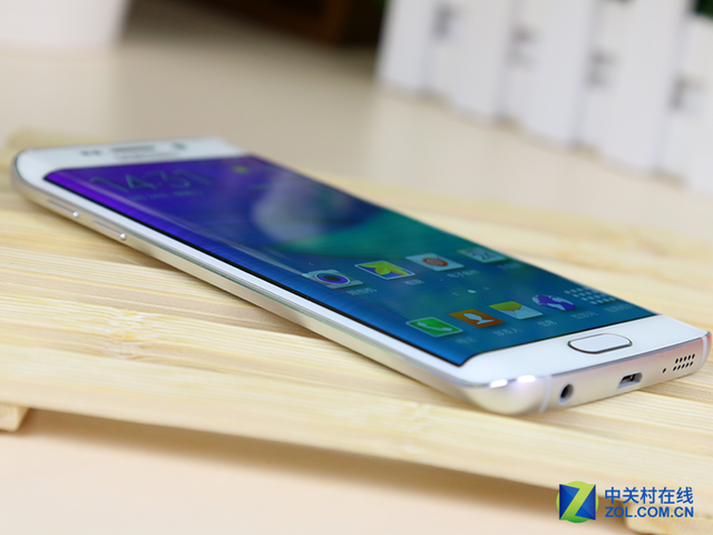 玩兒出花樣 細數(shù)2015年手機之十大新品