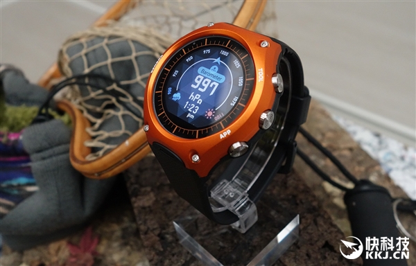 蘋果弱爆！卡西歐發布首款智能手表：續航一個月