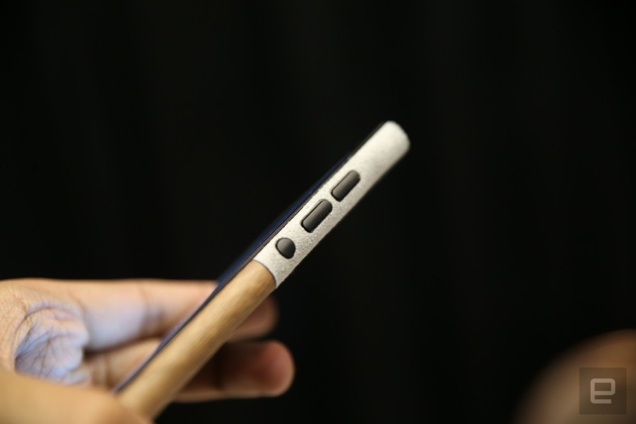 可定制的Win10手機 NuAns Neo上手展示