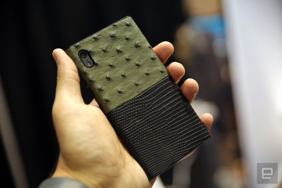 可定制的Win10手機 NuAns Neo上手展示