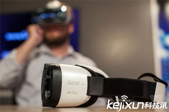 當VR和色情業(yè)結合:宅男單身漢的救星?