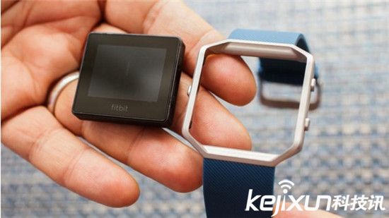 fitbit在CES上發布新產品:表帶表框都能換!