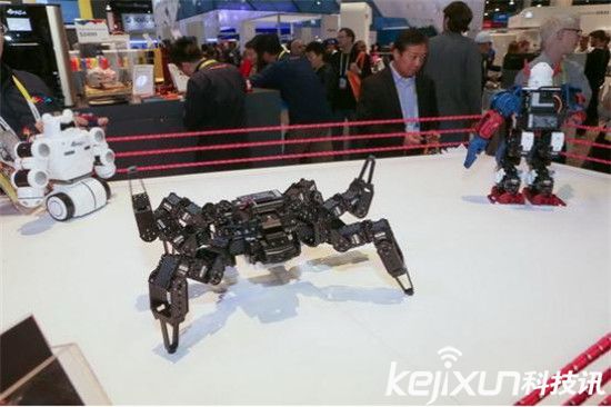 客官:CES上那些機器人讓您滿意了嗎?