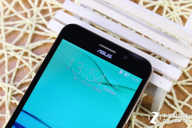 強(qiáng)勁長續(xù)航千元機(jī) 華碩電神5000圖賞