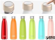 能顯示溫度的智能水杯：瓶蓋能玩一年