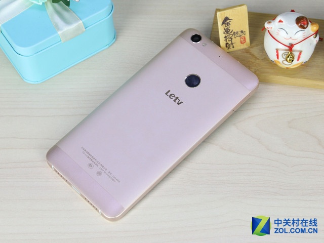 千元機(jī)選它 3GB RAM樂(lè)視超級(jí)手機(jī)1s熱賣 