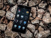 堅果手機全網通版1月19發售