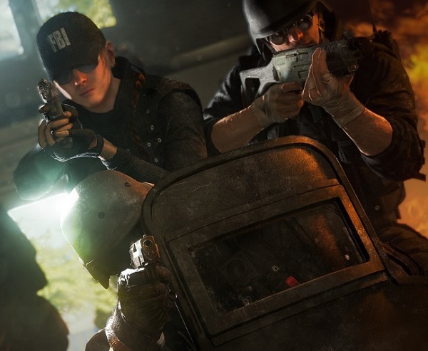 彩虹六號(hào)圍攻美女隊(duì)員IQ實(shí)用心得分析