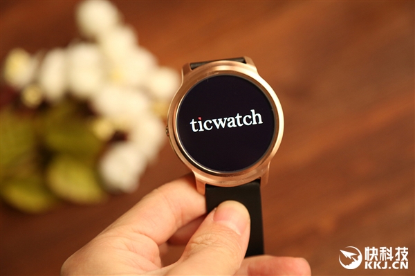 黑曜金版TicWatch智能手表開箱：高顏值/支持iPhone