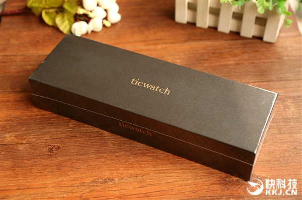黑曜金版TicWatch智能手表開箱：高顏值/支持iPhone