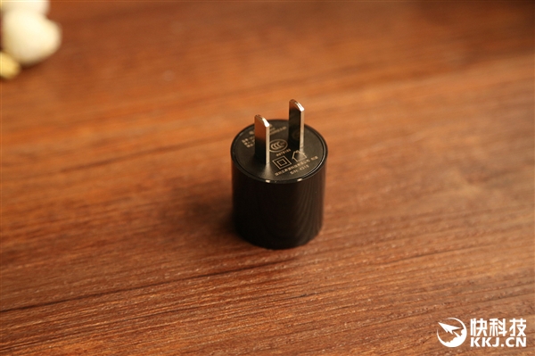 黑曜金版TicWatch智能手表開箱：高顏值/支持iPhone