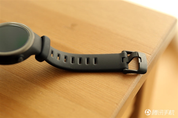 2388元！Moto 360運動版國行圖賞：硅膠腕帶