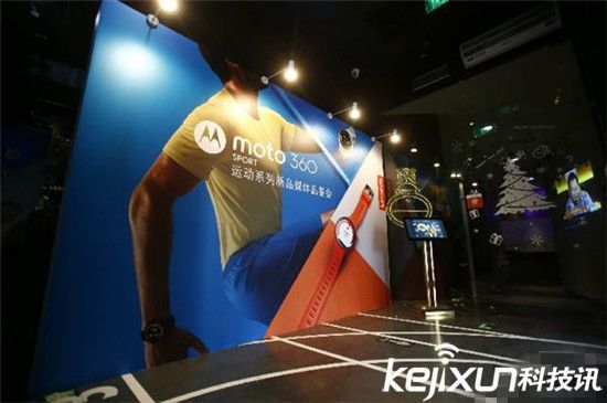 Moto 360 Sport國行版今日開售 2388元起!