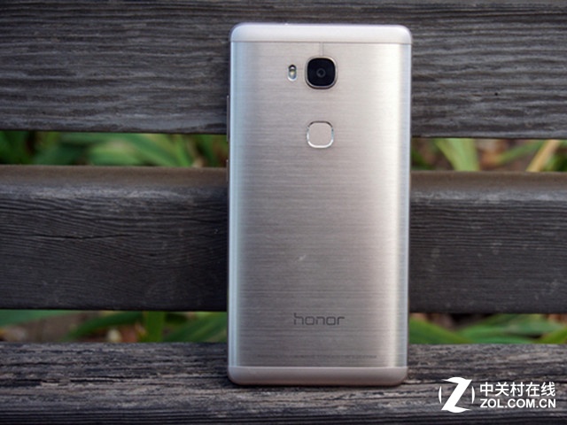 國(guó)際大牌涉足千元 近期熱賣(mài)的8款千元機(jī)