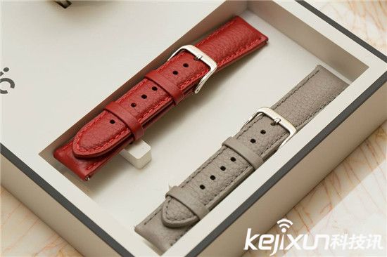 三星發布黃金版智能手表：就是鍍層金而已！