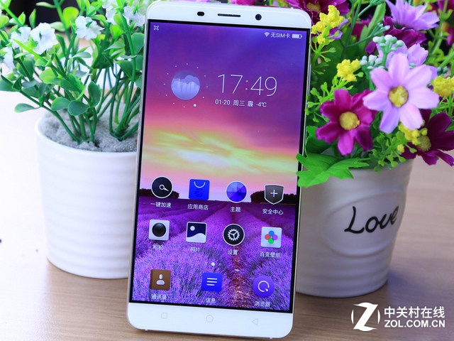 想當(dāng)朋友圈明星? 這些手機(jī)幫你玩轉(zhuǎn)自拍 