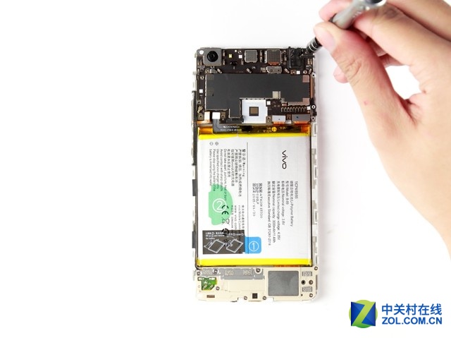 防水防塵性能優異 vivoX6plus拆解圖賞