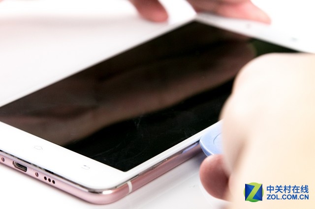 防水防塵性能優(yōu)異 vivoX6plus拆解圖賞