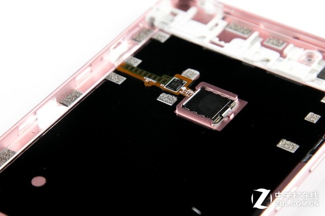 防水防塵性能優(yōu)異 vivoX6plus拆解圖賞