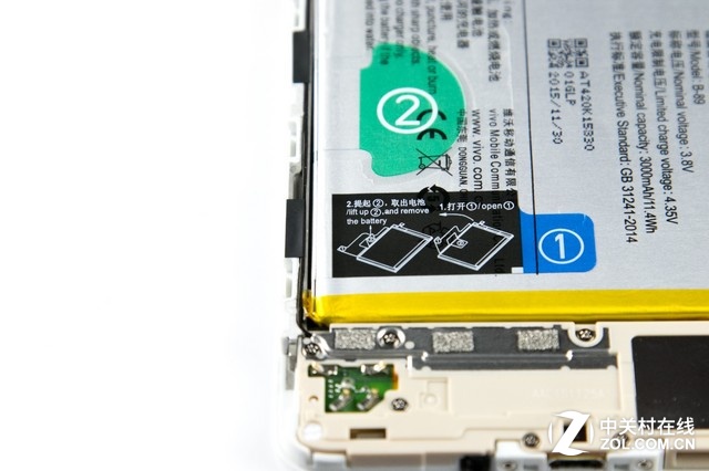 防水防塵性能優(yōu)異 vivoX6plus拆解圖賞