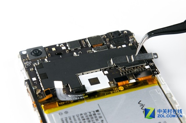 防水防塵性能優異 vivoX6plus拆解圖賞