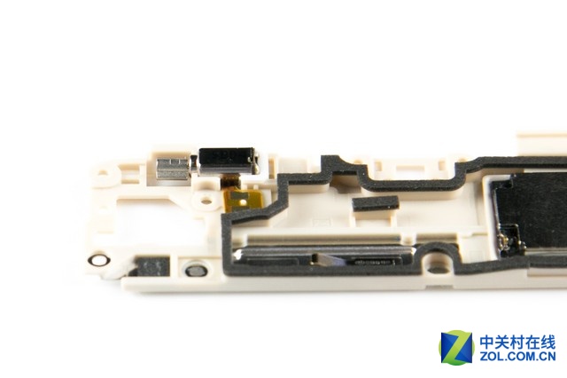 防水防塵性能優(yōu)異 vivoX6plus拆解圖賞