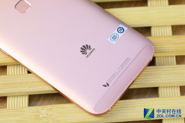 亮眼小清新 玫瑰金色華為麥芒4圖賞