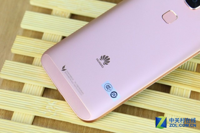 亮眼小清新 玫瑰金色華為麥芒4圖賞