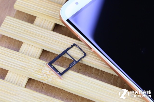 亮眼小清新 玫瑰金色華為麥芒4圖賞