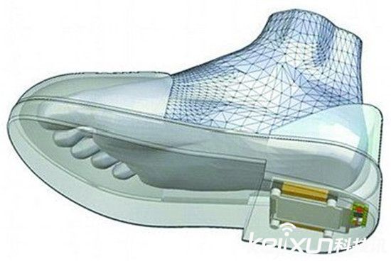 智能鞋子搶風(fēng)頭:不僅能說(shuō)話還能給手機(jī)充電!